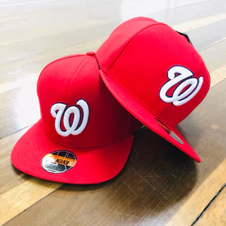 Boné Aba Reta Símbolo “W” Masculino e feminino / SnapBack/ Bordado
