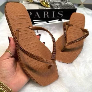 Chinelo Feminino Casual Bico Quadrado Moderno e Confortável