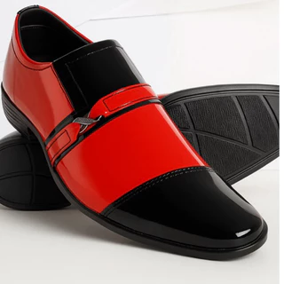 Sapatos Sociais Verniz Vermelho e Preto com Detalhe Metálico