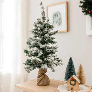 Mini Árvore de Natal Flocada Pinheiro 55CM Pé de Juta Pequena Ideal para Decoração Natalina