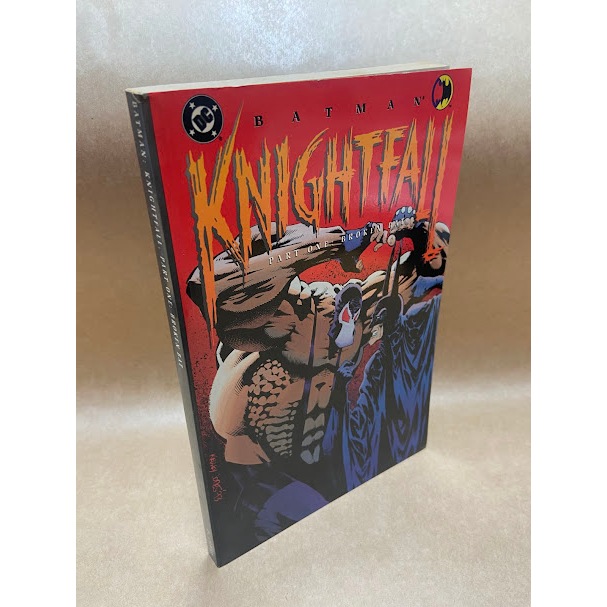 HQ Batman Knightfall: Part One - Broken Bat em INGLÊS | Shopee Brasil