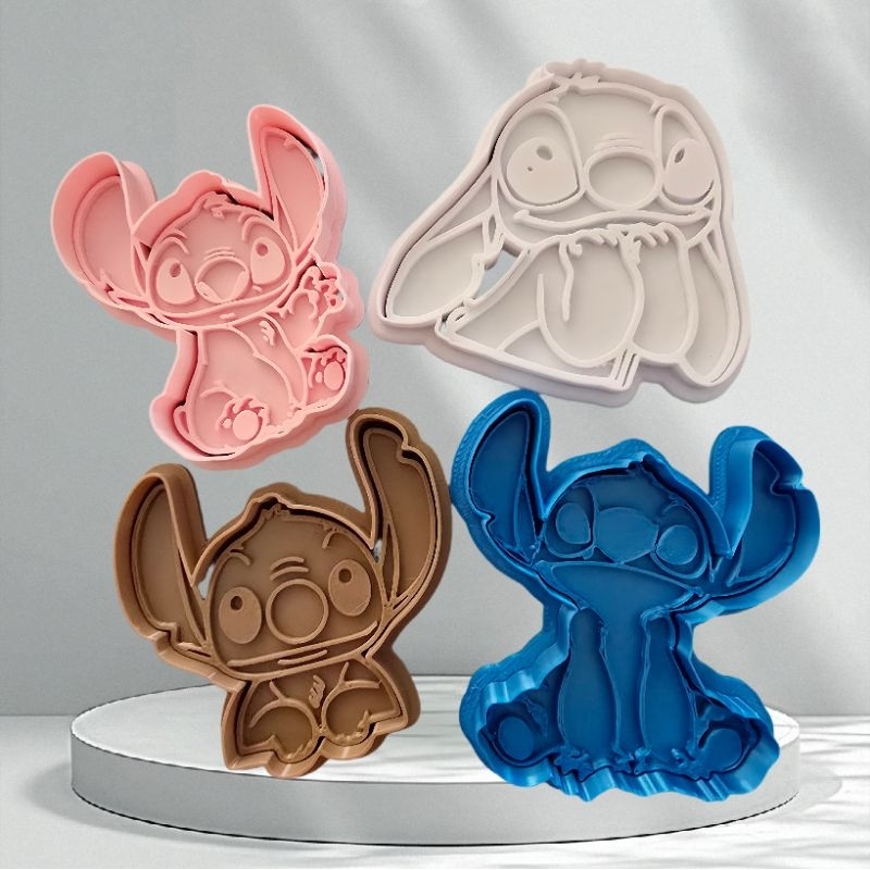Kit cortador de biscoito / pasta americana personagem Stitch.