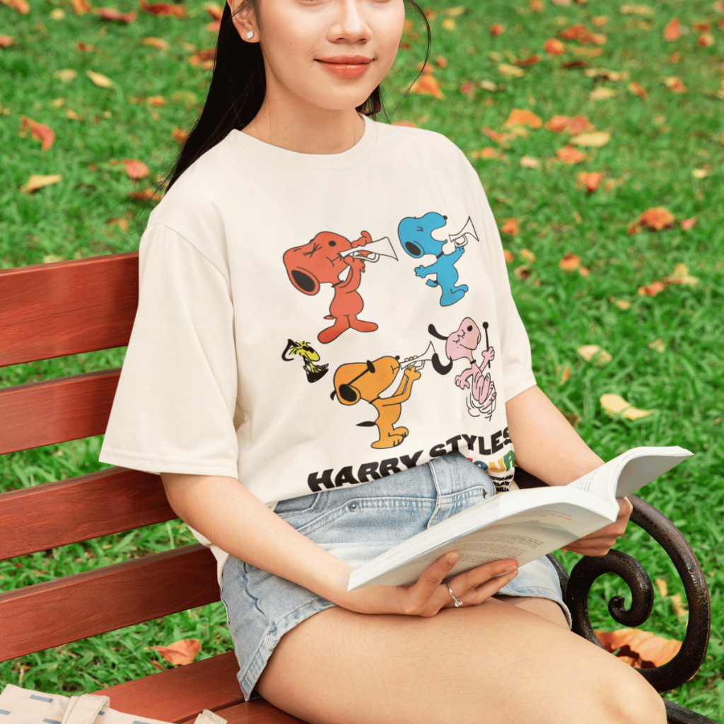 Camiseta Snoopy Love On Tour Harry Styles Turne 2023 Blusa Casual