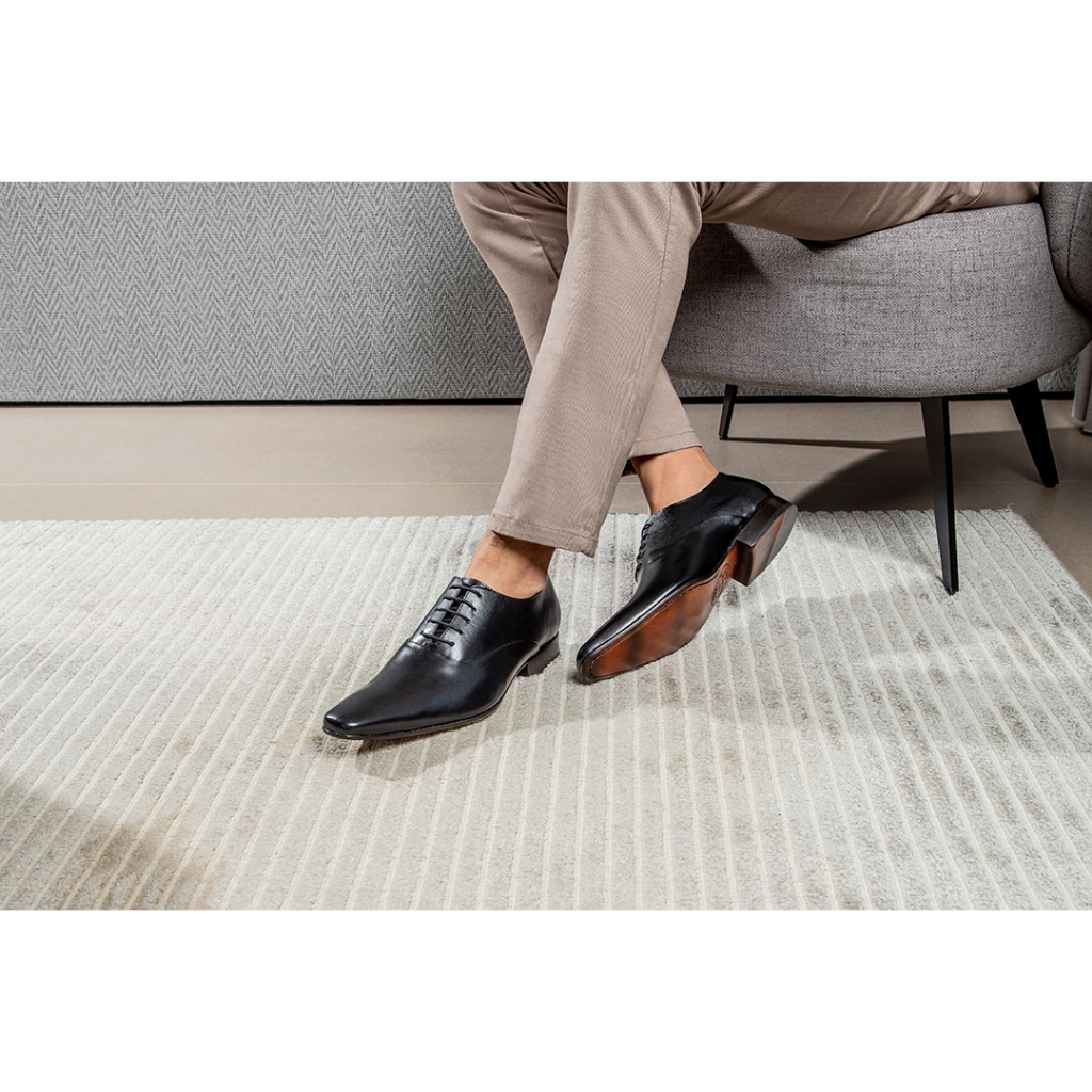 Sapato Social Masculino Clássico Couro Legítimo Bico Fino Cadarço Estilo  Italiano Bigioni