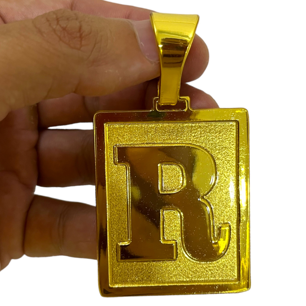 Pingente letra R tamanho grande Lançamento banhado a ouro 18k