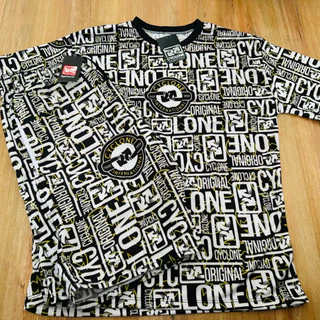 Conjunto Breck Da Cyclone Bermuda Letreiro Microfibra e Camiseta Monstra Top