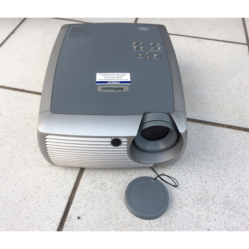 InFocus X3 1700 Lumen high quality XGA 1024 x 768 DLP Video Projector