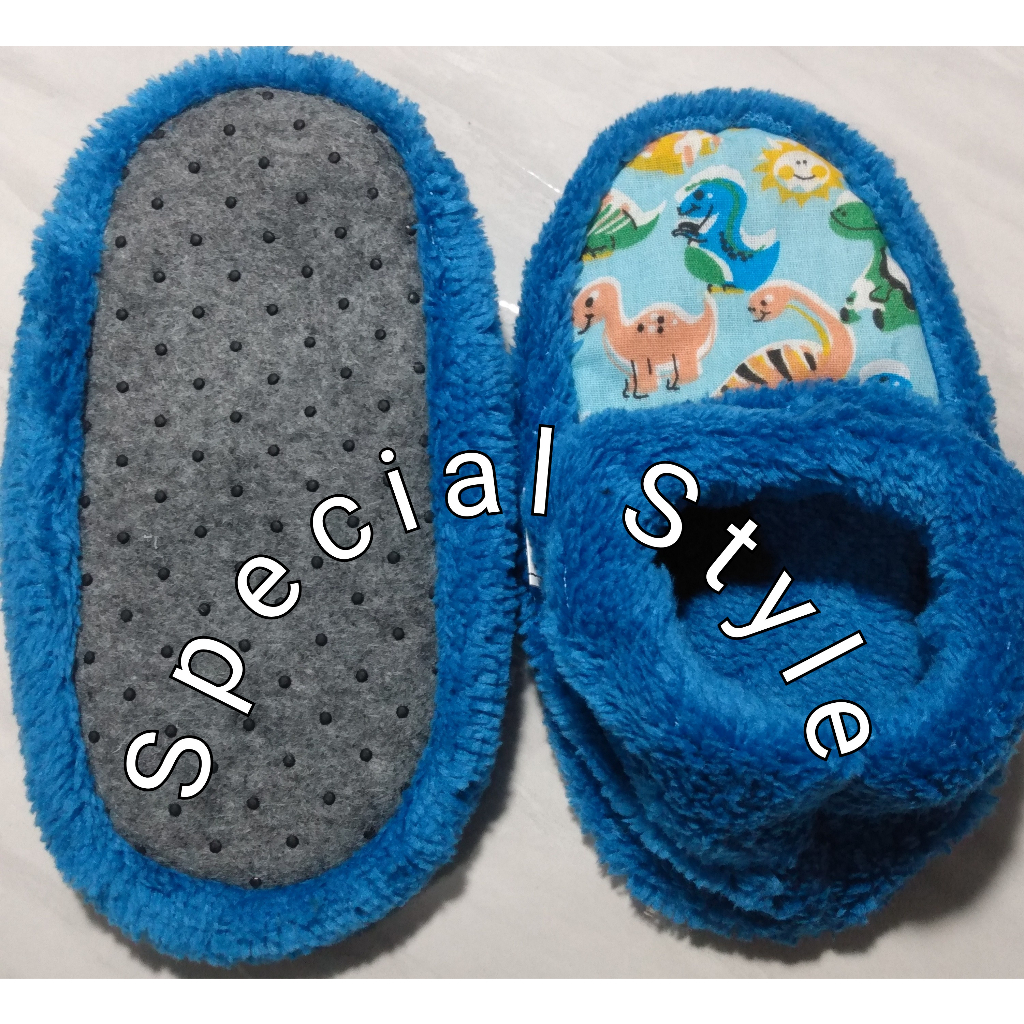 Meia Pantufa infantil com antiderrapante com estampa.