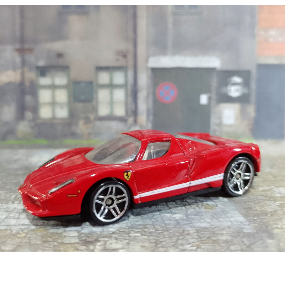 Hot Wheels Ferrari ENZO FERRARI GOLD
