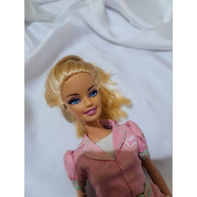 Casa de Bonecas Escala Barbie Modelo Emily Princesa - Darama :  : Brinquedos e Jogos