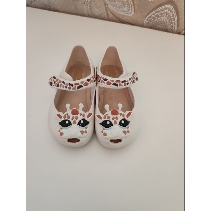 Melissa giraffe hot sale