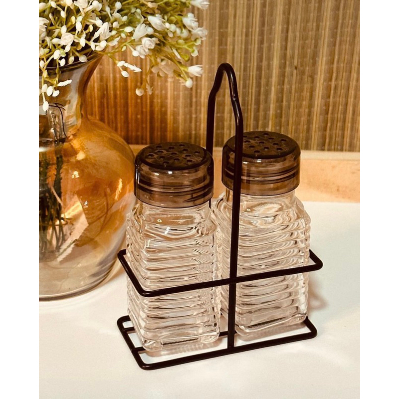 Conjunto Saleiro e Pimenteiro de Vidro com Suporte de Metal Preto 70ml - Lyor