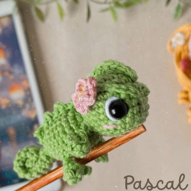 Pascal camaleão da rapunzel/ Pascal de enrolados/ Camaleão de crochê/ Amigurumi Pascal