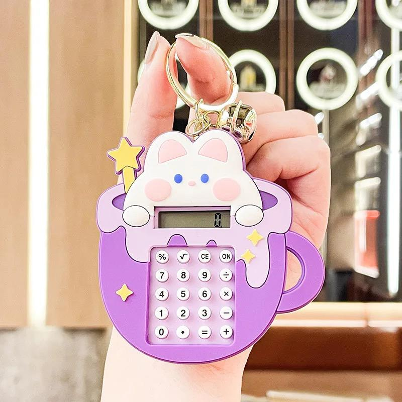 Chaveiro Mini Calculadora + Joguinho Hello Kitty Sanrio - Choily