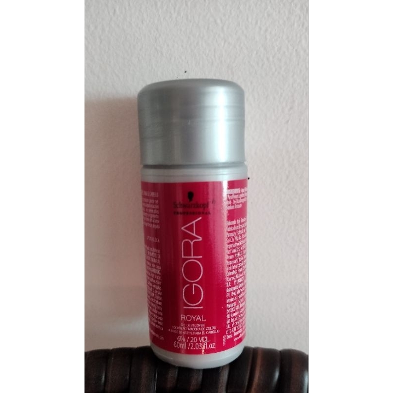 Kit Schwarzkopf Igora Royal HD 7.77, Mix 0.77 e Água Oxigenada 20vol