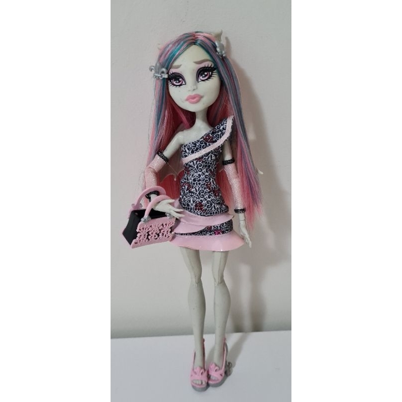Boneca Monster High Rochelle Goyle Gno Usada