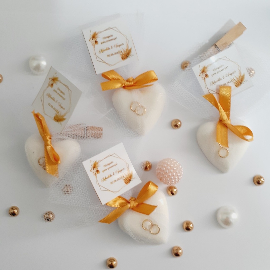 30 SABONETE CORAÇÃO COM MINI ALIANÇAS PARA LEMBRANCINHAS CASAMENTO