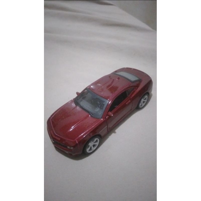 2010 deals camaro diecast