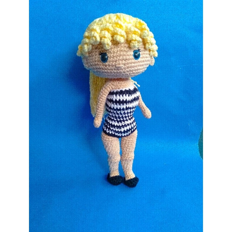 Barbie amigurumi, Crochê