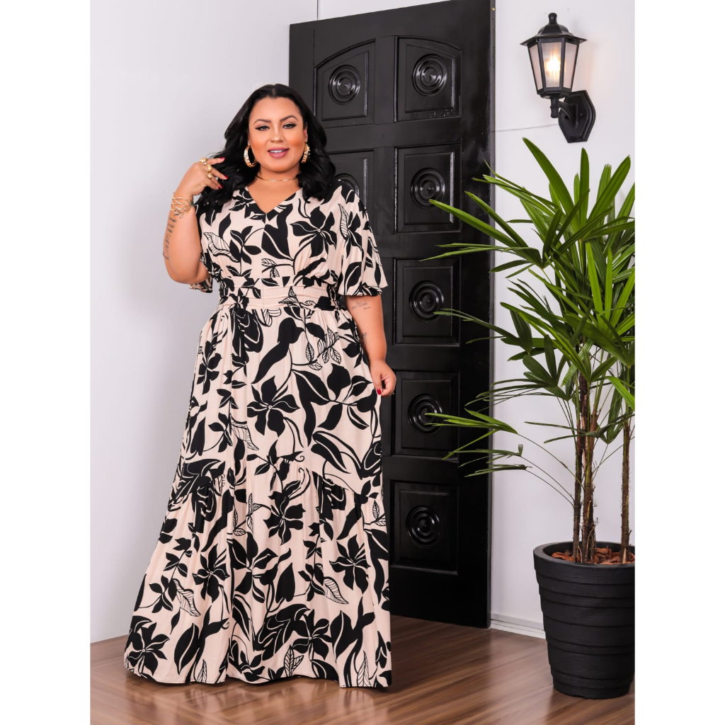 Vestido longo com manga plus