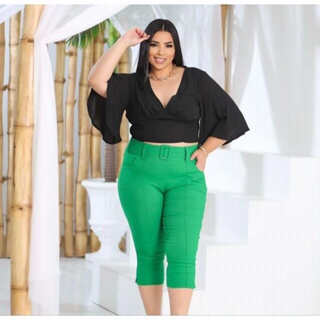 Calça Capri Compressão com Cinta Plus Size