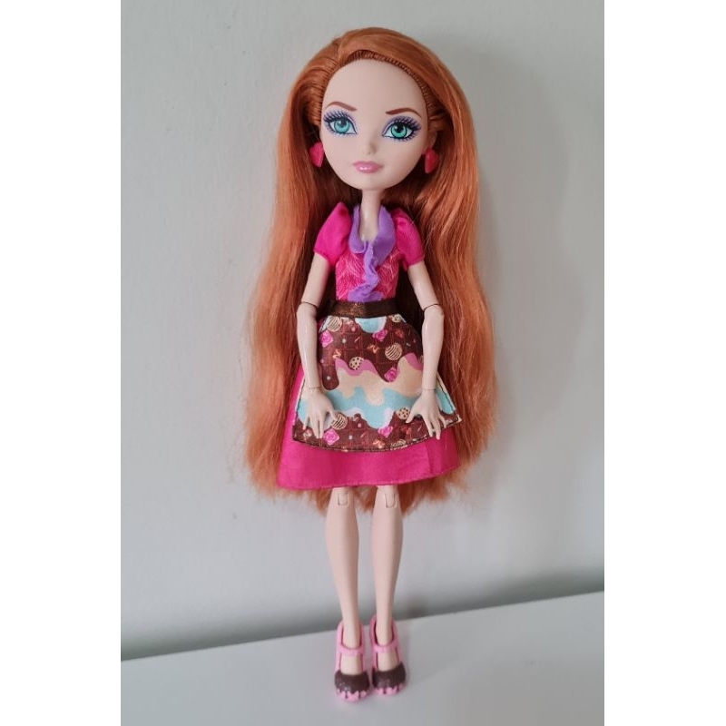 Boneca Ever After High Usada