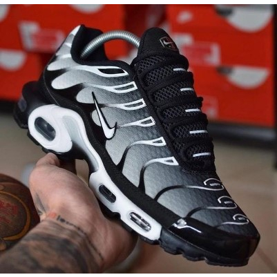 Nike air best sale max plus esportivo