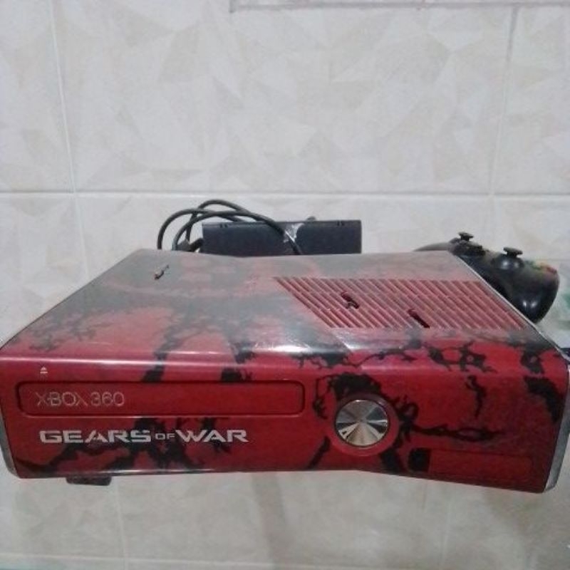 xbox 360 modelo gears of war