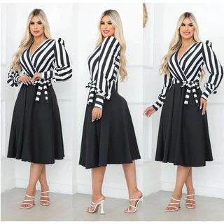 Maravilhosa, Vestido Princesa Rodado com Manga Longa comprida e Laço para Amarrar