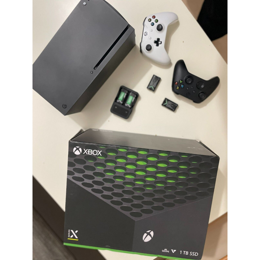 Console Xbox Series X 1tb - Preto (Com dois controles)
