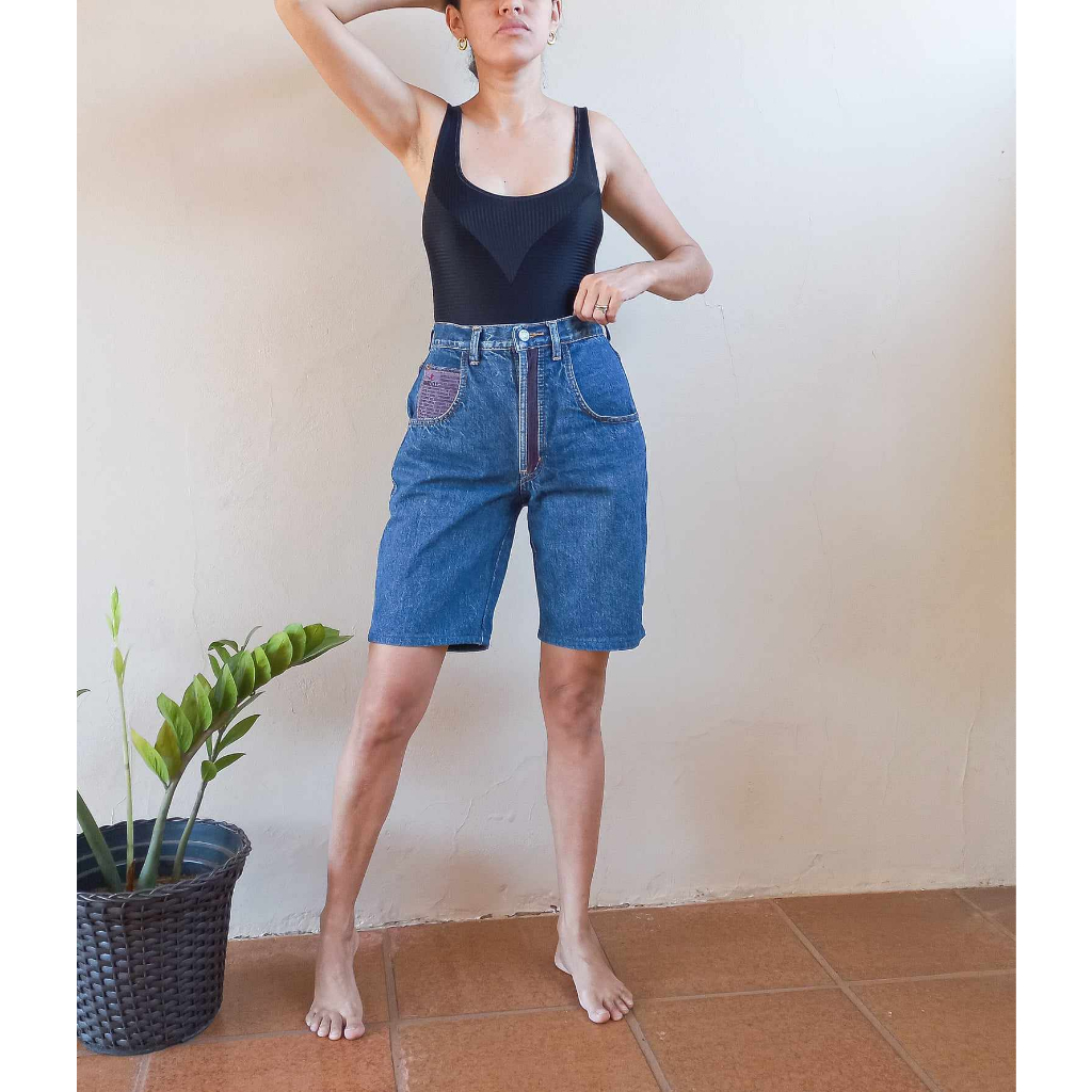 Short jeans vintage cintura media alta feminino tamanho 36 brecho LEIA A DESCRICAO