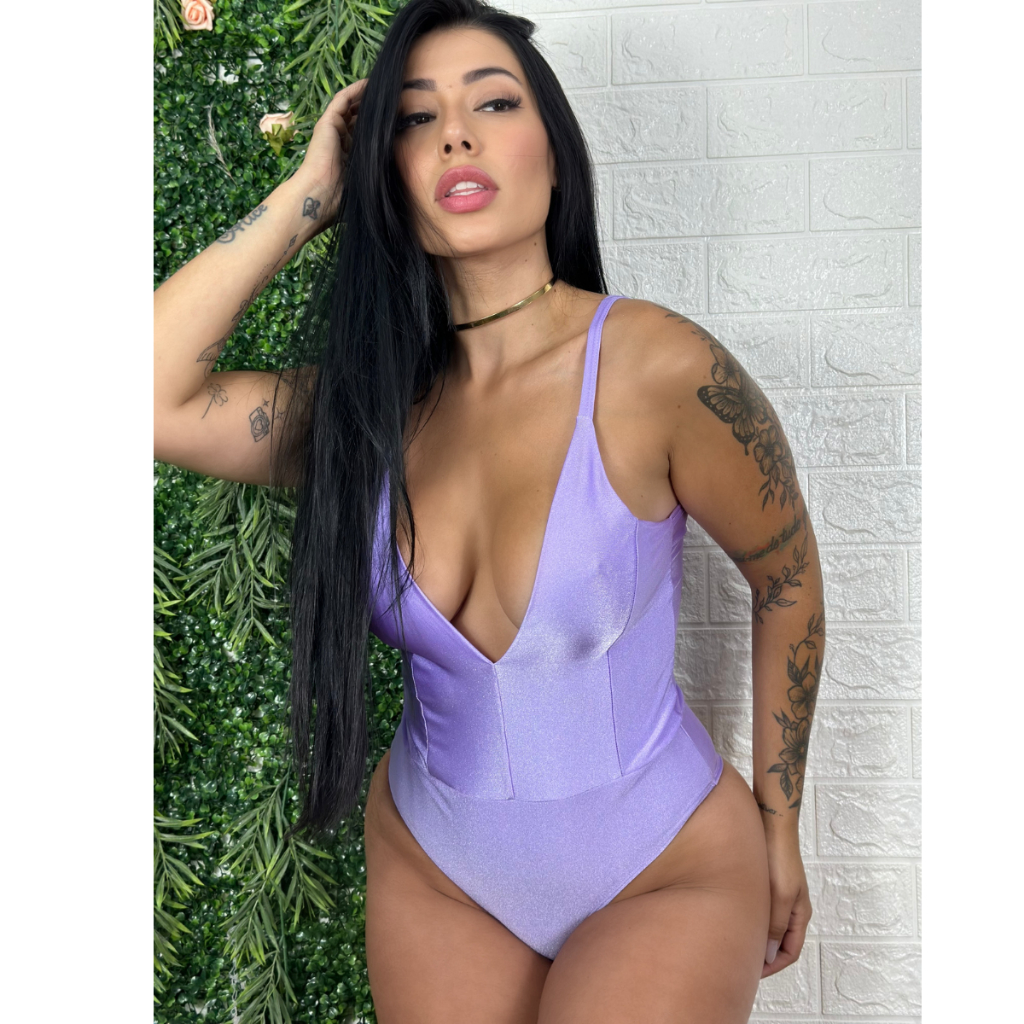 Body Feminino Acetinado Blogueira Moda sem Bojo Tendencia Cirre Cavado Alcinha Decote Realça Brilhoso Bori