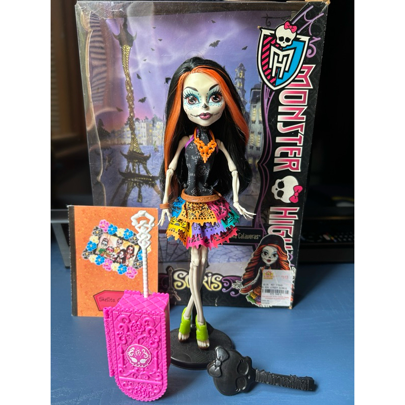 Monster High - Skelita Calaveras Básica Scaris