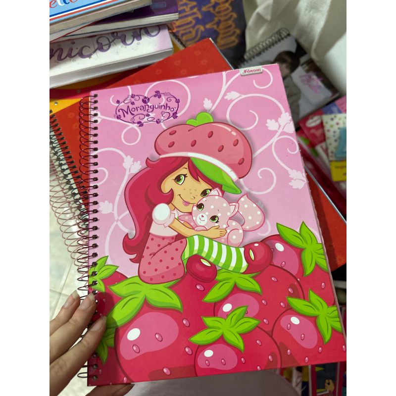 caderno moranguinho ainda com cheiro | Shopee Brasil