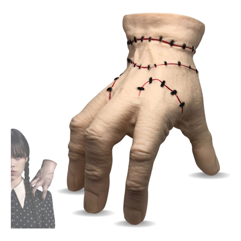 Mãozinha Realista Família Addams Wandinha Vandinha Mão