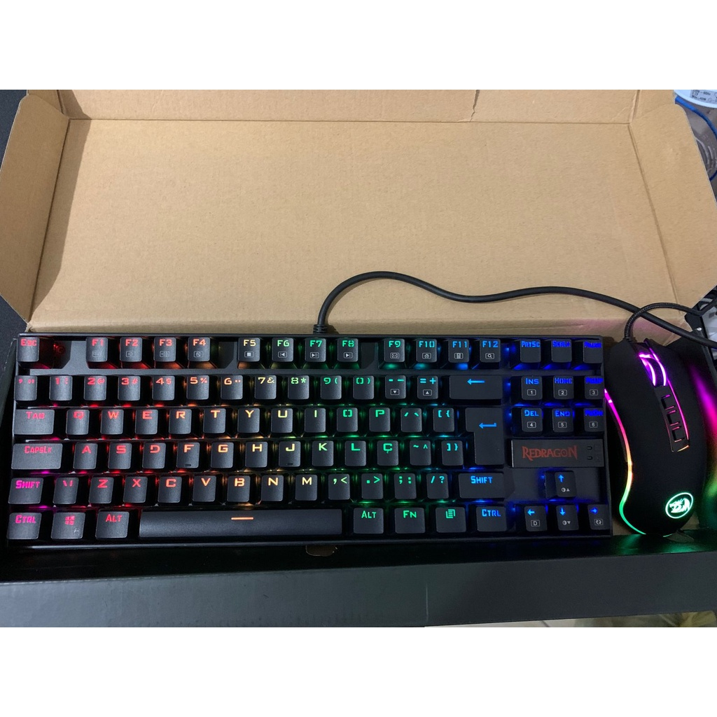 Kit Gamer Redragon Teclado Mecanico K551 Mouse Gamer M711-FPS Mousepad  Gamer Extra Grande