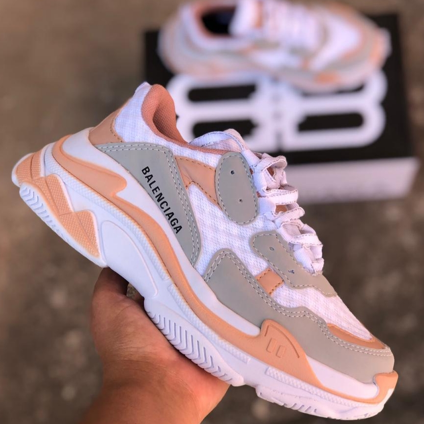 Tênis Feminino Balenciaga Triple-S Super Confortável