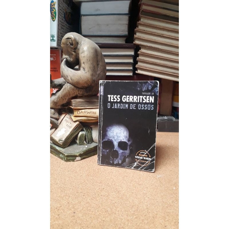 livro O Jardim de oss ( usado)