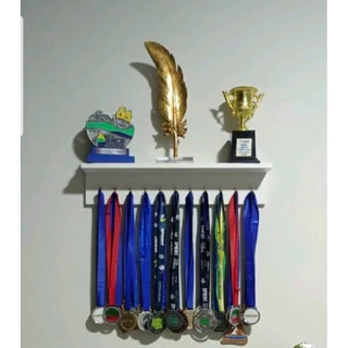Prateleira Porta Medalhas Com Prateleira Para Trofeu