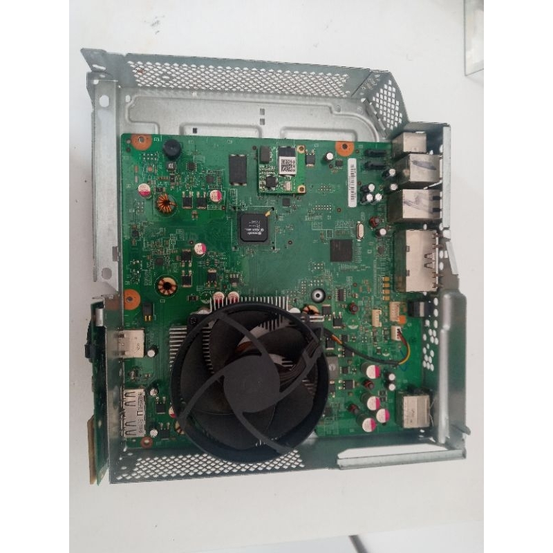 Placa Mãe motherboard xbox 360 slim com defeito desb-loq, acompanha carcaça metálica e dissipador, NÃO ACOMPANHA O COOLER