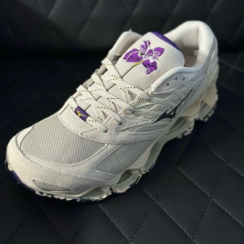 Tenis Pro LS Flor de Lótus Importado Vietna