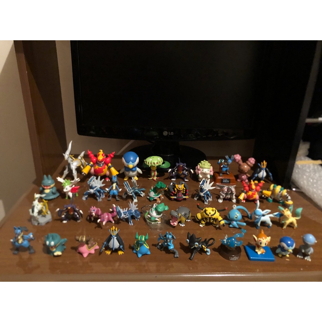 Pelúcia Turma Pokémon EVOLUÇÃO EEVEE MINI (13cm) - 8 itens/lote (8 modelos)