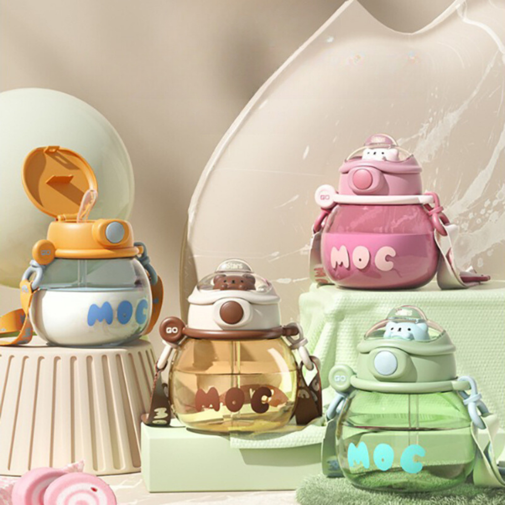 Garrafa de Água Plástica Garrafinha Infantil Resistente Com Alça E Canudo 550ml