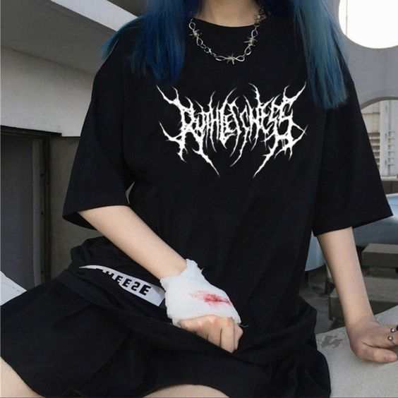 Camiseta feminina estilo Black Metal Preta