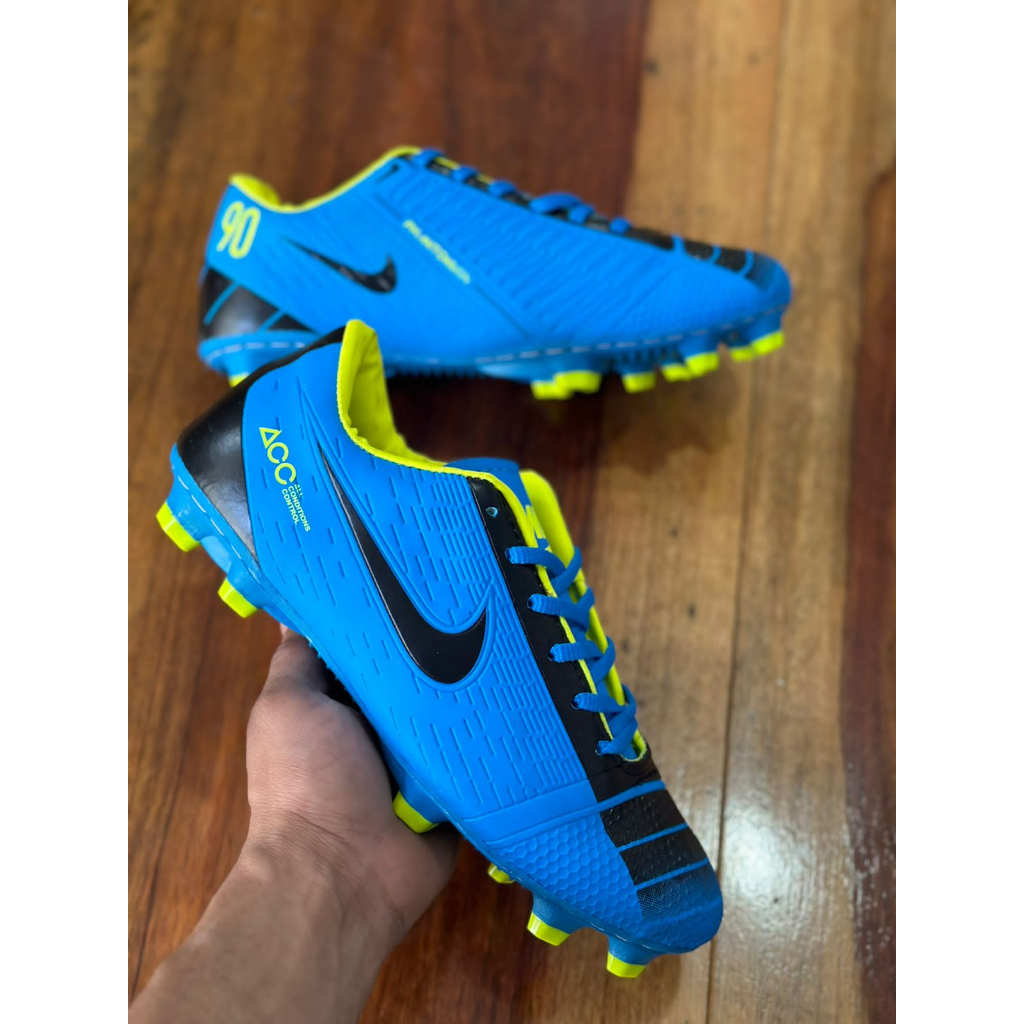 Chuteira nike best sale campo primeira linha