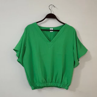 Blusa feminina com elástico tecido duna