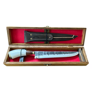 Faca Artesanal Churrasco Forjada Aço Inox 3mm 10P Forjada Cabo de Chifre + Caixa de Madeira