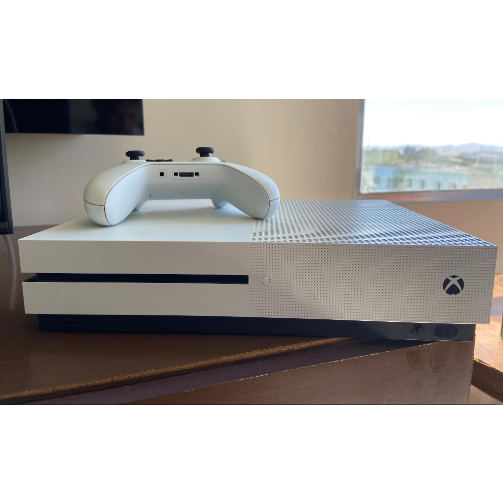 Xbox One S 1tb Seminovo + 2 Jogos Físicos Garantia E Nf