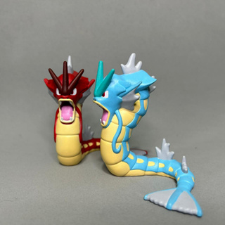 Pokemon Figuras de 5 cm Larvitar & Cyndaquil com 2 unidades, brinquedos  Pokémon, nova 2022, figuras Pokémon, oficialmente licenciados, brinquedos  de Pokémon : : Brinquedos e Jogos