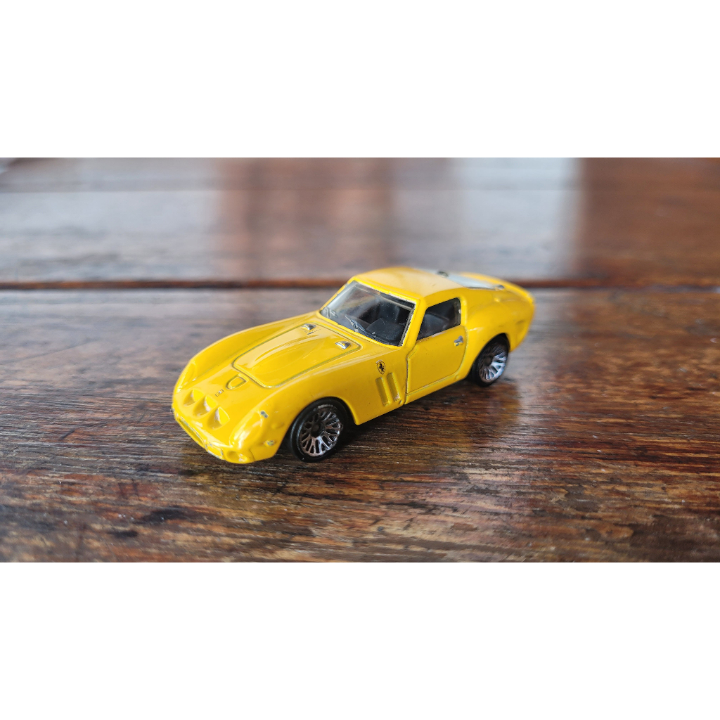 ミニッツボディ Ferrari 250 GTO イエロー ミニッツボディ Ferrari 250